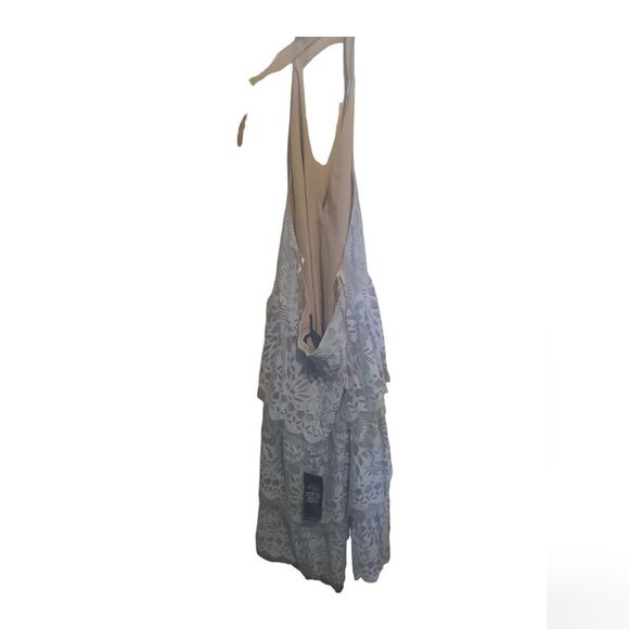 BCBGMAXAZRIA Jessika Tiered lace dress In Light Blue with tonal underlay - Picture 9 of 13